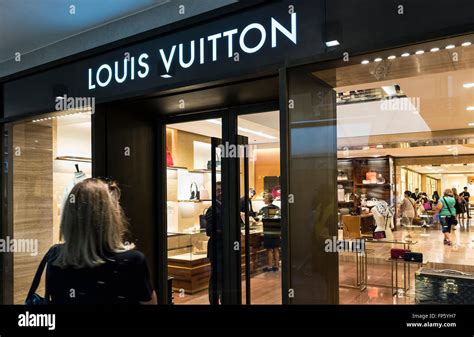 louis vuitton sede venezia|louis vuitton store venice.